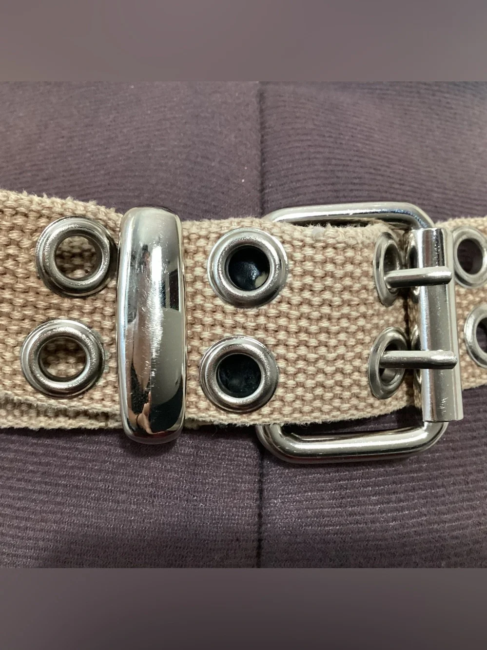 Vintage Y2K Khaki Canvas Grommet Belt 39”